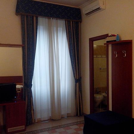 La Dea Di Roma Bed & Breakfast Room photo