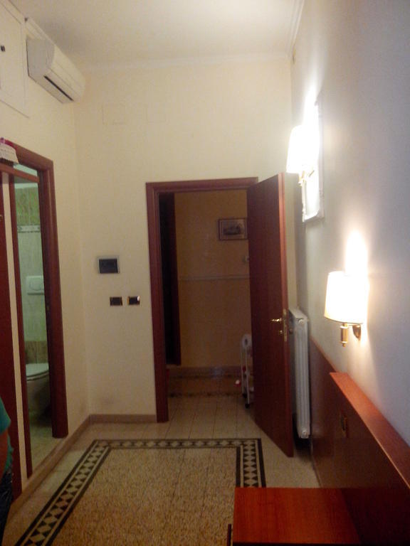 La Dea Di Roma Bed & Breakfast Room photo