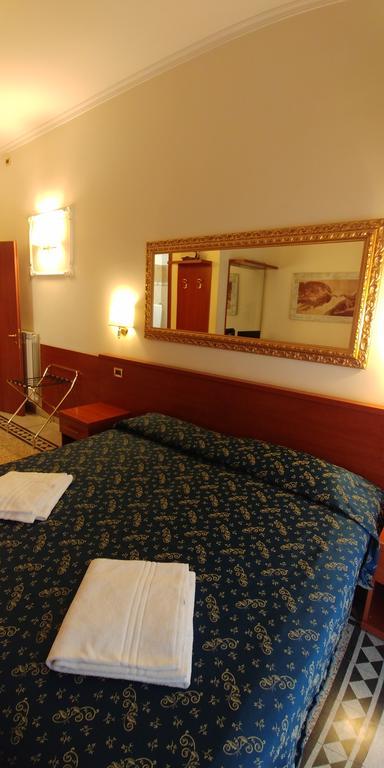La Dea Di Roma Bed & Breakfast Exterior photo